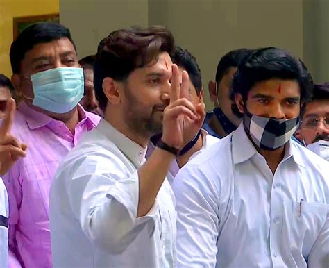 Check out for the latest photos of chirag paswan along with chirag paswan gallery, recent images of chirag paswan at times of india. LJP walks out of NDA in Bihar; targets Nitish, bats for ...