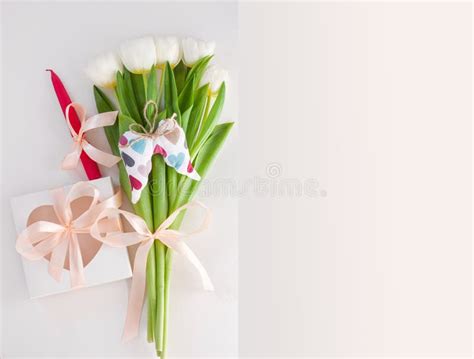 Spring Bouquet Greeting Card White Tulip And T Box Pink Ribbon