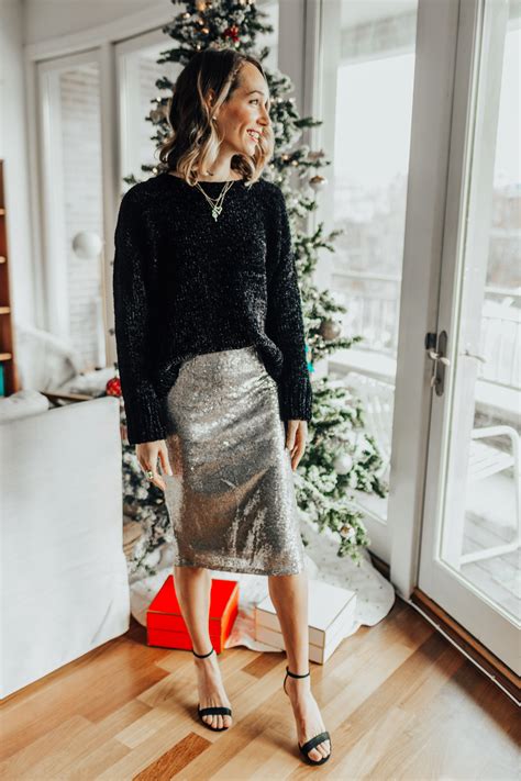 2 Festive Ways To Dress For The Holidays The Fox And She