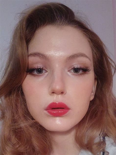 get the ‘doing my makeup and hair like a 60s housewife i tried some vintage makeup techniques
