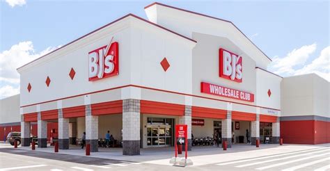 bj s wholesale club opens new florida location supermarket news