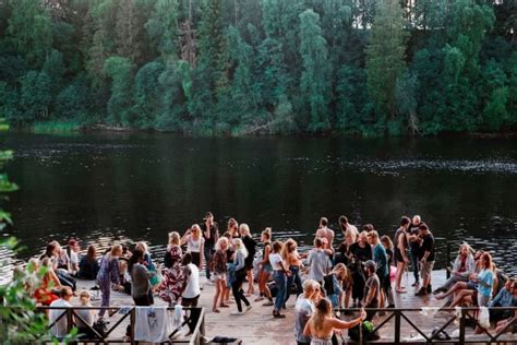 How to Throw a Lake Party - Florida Independent