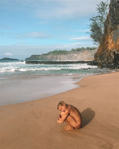 Secret Beach Kauai 2 • Neyu Ma