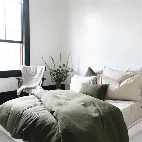 5 Favorites Bed Linens In Shades Of Olive Remodelista 1000 In 2020