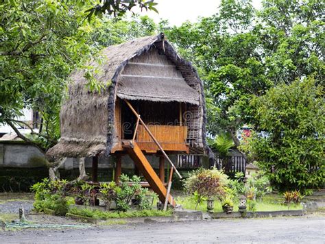 Indonesia Vivienda Rural Tradicional Foto De Archivo Imagen De Azotea