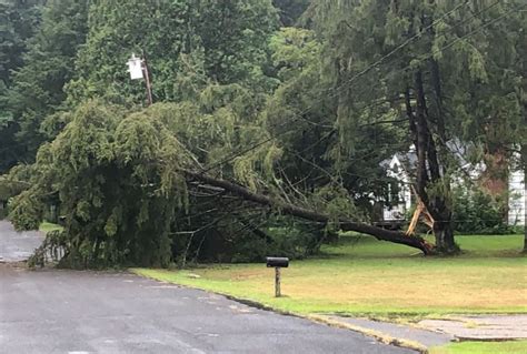 Trees Down Power Out Severe Storms Including Tornado Leave Pockets