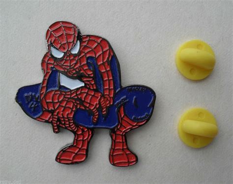 Spiderman Rare Nice Big 15 Enamel Metal Pin Badge Pins Marvel Comics