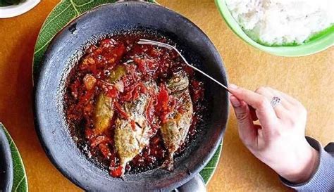 Gurihnya ikan pesmol bikin nafsu makan bertambah ragam indonesia 31 07 19. Resep Ikan Mujair Sambal Gami Khas Bontang, Unik dan Lezat