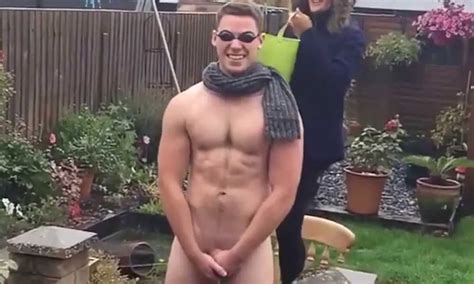 Naked Guy For Ice Bucket Challenge Spycamfromguys Hidden Cams Spying