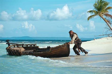 cine informacion y mas disney piratas del caribe navegando aguas misteriosas primeras imágenes