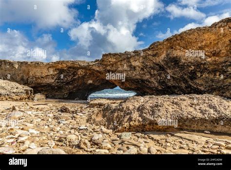 Aruba Natural Bridge High Resolution Stock Photography And Images Alamy