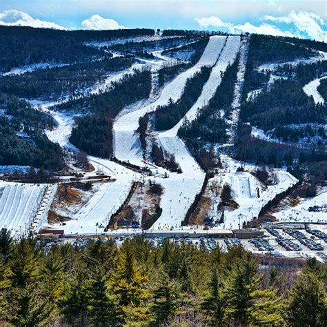 Ski The Poconos At Blue Mountain Resort Poconomtns Mountain Resort Poconos Skiing Resort