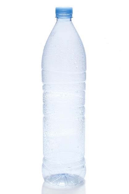 Botella De Agua Vacía Foto Gratis