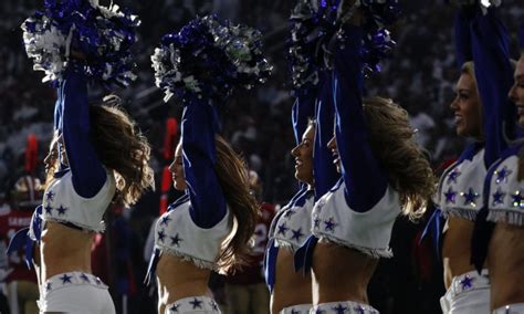 Look Cowboys Cheerleaders Go Viral At Wrestlemania