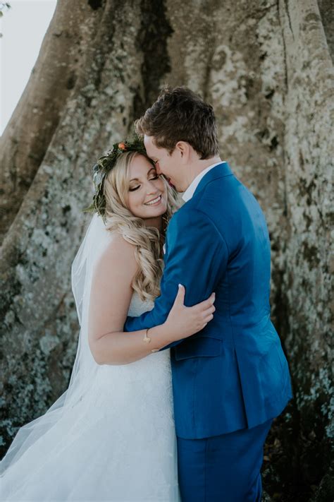 98020 Relaxed And Colourful Byron Bay Wedding Photographed By Van