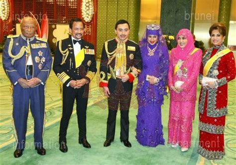 Prince haji 'abdul malik ibni sultan haji hassanal bolkiah mu'izzaddin waddaulah (born on 30 june 1983) is the prince of brunei darussalam. Isteri Pengiran Muda Brunei Prince Abdul Malik, Qariah ...