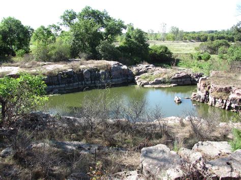 Hiking Sioux Falls Gitchie Manitou State Preserve Iowa