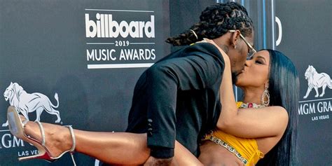 Cardi B Denies Having A Wardrobe Malfunction At Billboard Music Awards