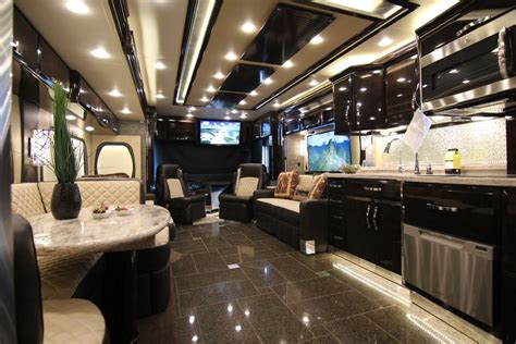 Top 5 Luxurious Rvs Luxury Rv Living Luxury Motorhomes Luxury Rv