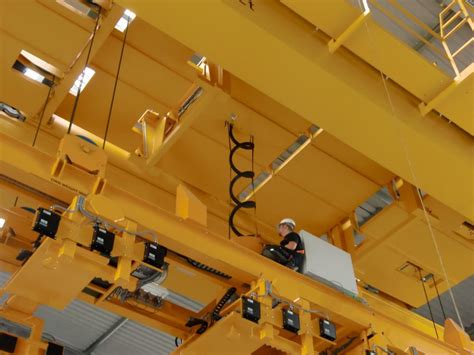 Cable Routing For Lifting Devices On Indoor Eot Cranes Igus Blog
