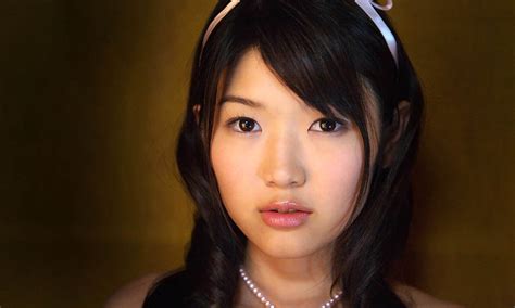 Asian Babes Noriko Kijima Looks Cute In Pink And Bikini Pics