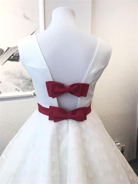 Handgemachter fimo schmuck, schlüsselanhänger uvm. Brautkleid, Rockabilly, 50er Jahre, knielang ...
