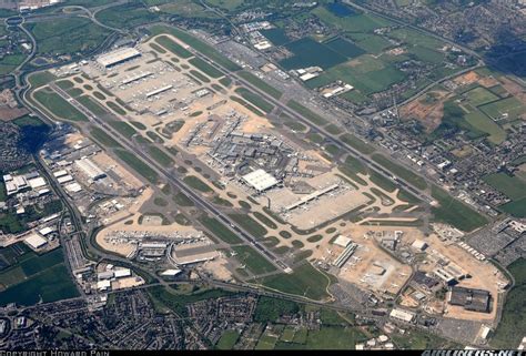 London Heathrow International Airport Lhrhounslow England United