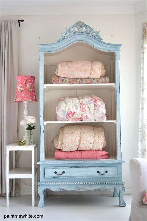 Shabby chic bedrooms bedroom vintage shabby chic furniture shabby chic decor cottage many people think that shabby sheek is a design style. 35 Best Shabby Chic Bedroom Design and Decor Ideas for 2017