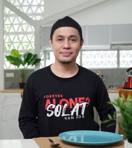 Meskipun komen berkenaan tidak dibalas semula aktor itu, namun pu azman seronok menitip begitu banyak komen sejak beberapa bulan lalu dan posting terbaru juga. Ingatkan bakal isteri Cik Man dah tadi.. " - Netizen ...
