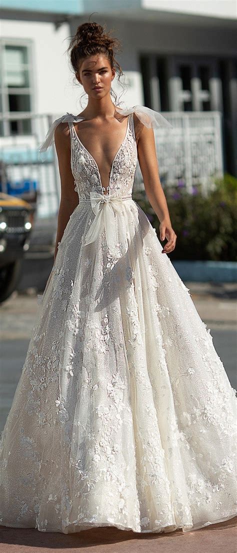 I've narrowed down some of my best wedding guest outfit styling tips for the summer. Berta Wedding Dresses Spring/Summer 2019 Collection - Oh ...
