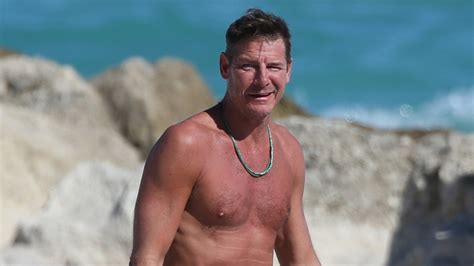 Extreme Makeovers Ty Pennington Goes Shirtless Puts Toned Body On