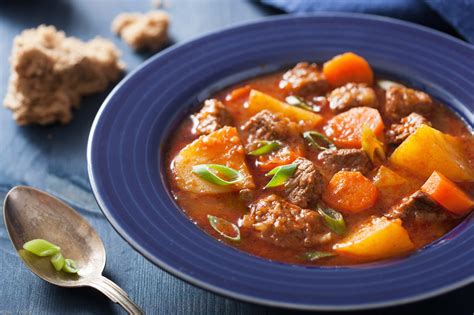 A christmas take on a classic dish. Crockpot Beef Stew - 7 Points + - LaaLoosh