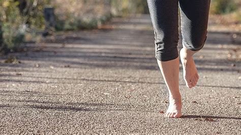 How To Safely Transition To Barefoot Running Barefoot Running