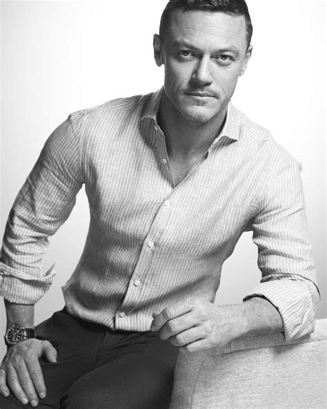 hot actors actors and actresses luke evans actor hottest guy ever hottest guys tribeca film