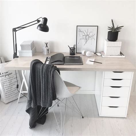 Meja kantor minimalis merupakan meja kantor minimalis produksi dari kami. Desain Meja Kantor Minimalis yang Modern dengan Harga ...