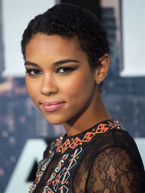 Alexandra is one of the most genuine and loving girls you will ever meet. Alexandra Shipp - AdoroCinema