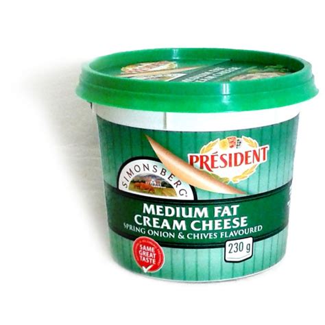 Simonsberg Medium Fat Cream Cheese Spring Onion And Chives Flavoured 230g