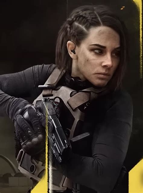 Valeria Garza In Call Of Duty Black Call Off Duty Call Of Duty