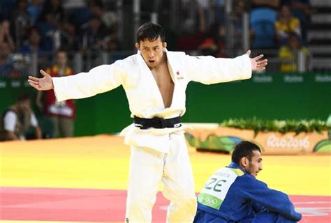 Japanese 60 kg judoka became a champion of düsseldorf gs 2020. 【五輪柔道】60キロ級、高藤が「銅」、サファロフに優勢勝ち ...