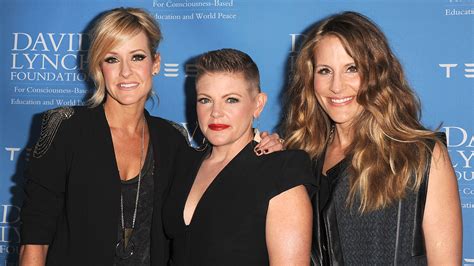 How The Chicks Dropped Dixie From Their Name Hollywood Reporter