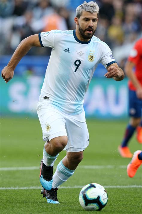 Footballia is the first free interactive football video library where you can watch full football matches for free anytime, anywhere. Sergio Aguero - Sergio Aguero Photos - Argentina v Chile ...
