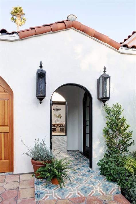 This Jaw Dropping Spanish Revival Is Our Dream Home With Images Spanish Revival Home