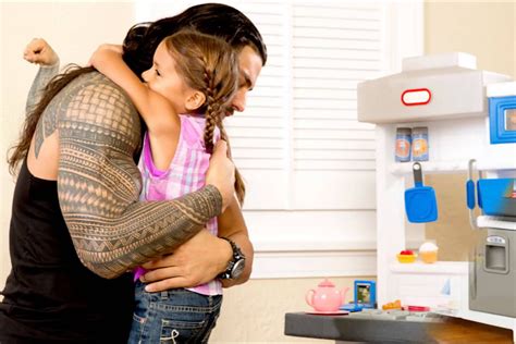 Roman Reigns Gets His Daughter The Best Birthday Present The Wwe World Heavyweight