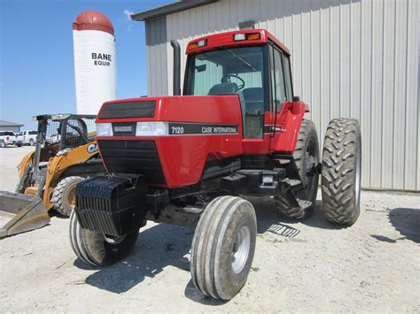 Case International Magnum 7120 Tractors Case Ih Red Tractor