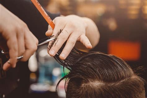 Cap coiffure homme avec une spécialité coupe barbe ou brevet de maîtrise de coiffure ouvrir un barbier implique un certain nombre de. Formation Barbier Sans Cap Coiffure / Ecole Internationale De Coiffure Specialiste De La ...