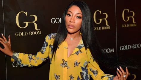 k michelle reveals new look after removing butt implants