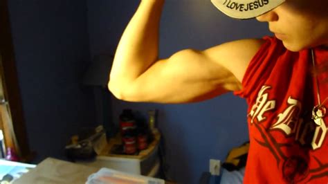 Flexing My Biceps Youtube