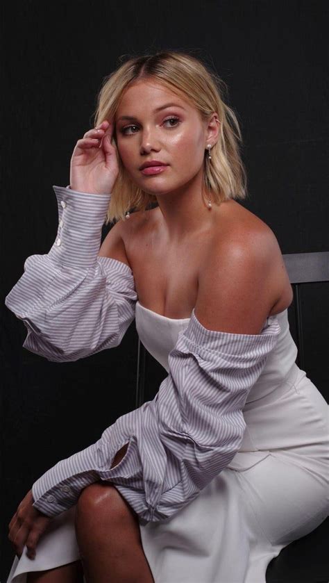 She Is Just So Beautiful Oliviaholt Olivia Holt Actress Photos