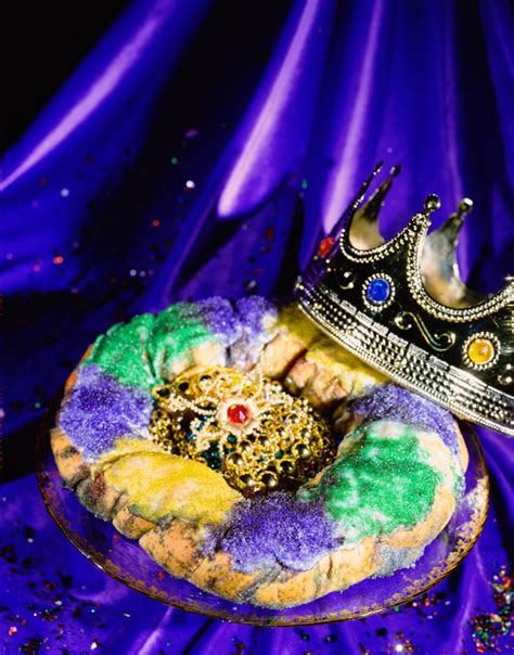 5 Facts About King Cake