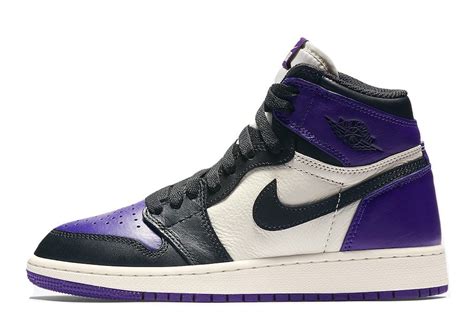 Ahead of the new april 11th launch date, official images of the air jordan 1 court purple are here. Air Jordan 1 Retro High OG GS Court Purple Black Sail ...